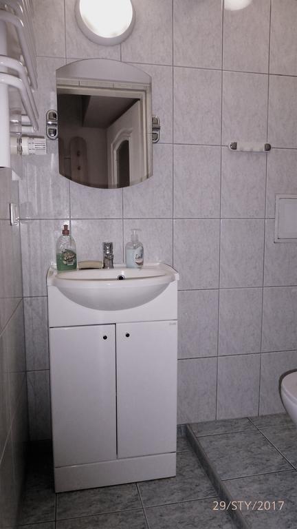 Pokoje Goscinne I Apartamenty Krupowki 19 Zakopane Zimmer foto
